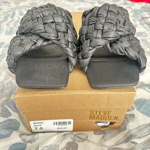 Steve Madden Black Woven Slides